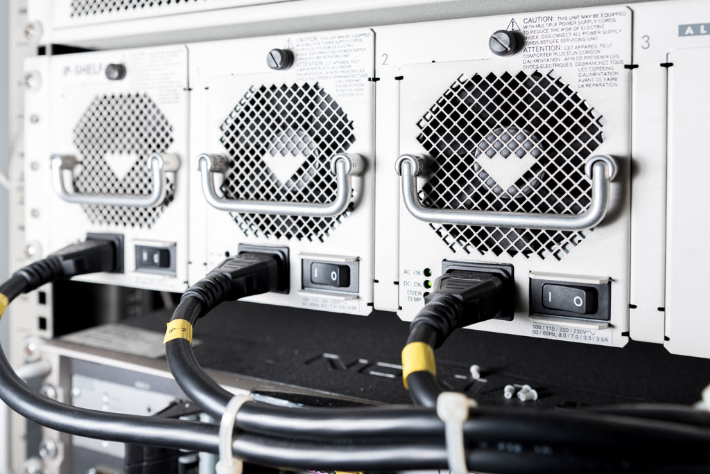 UPS Systems use Ferroresonant Power Supplies